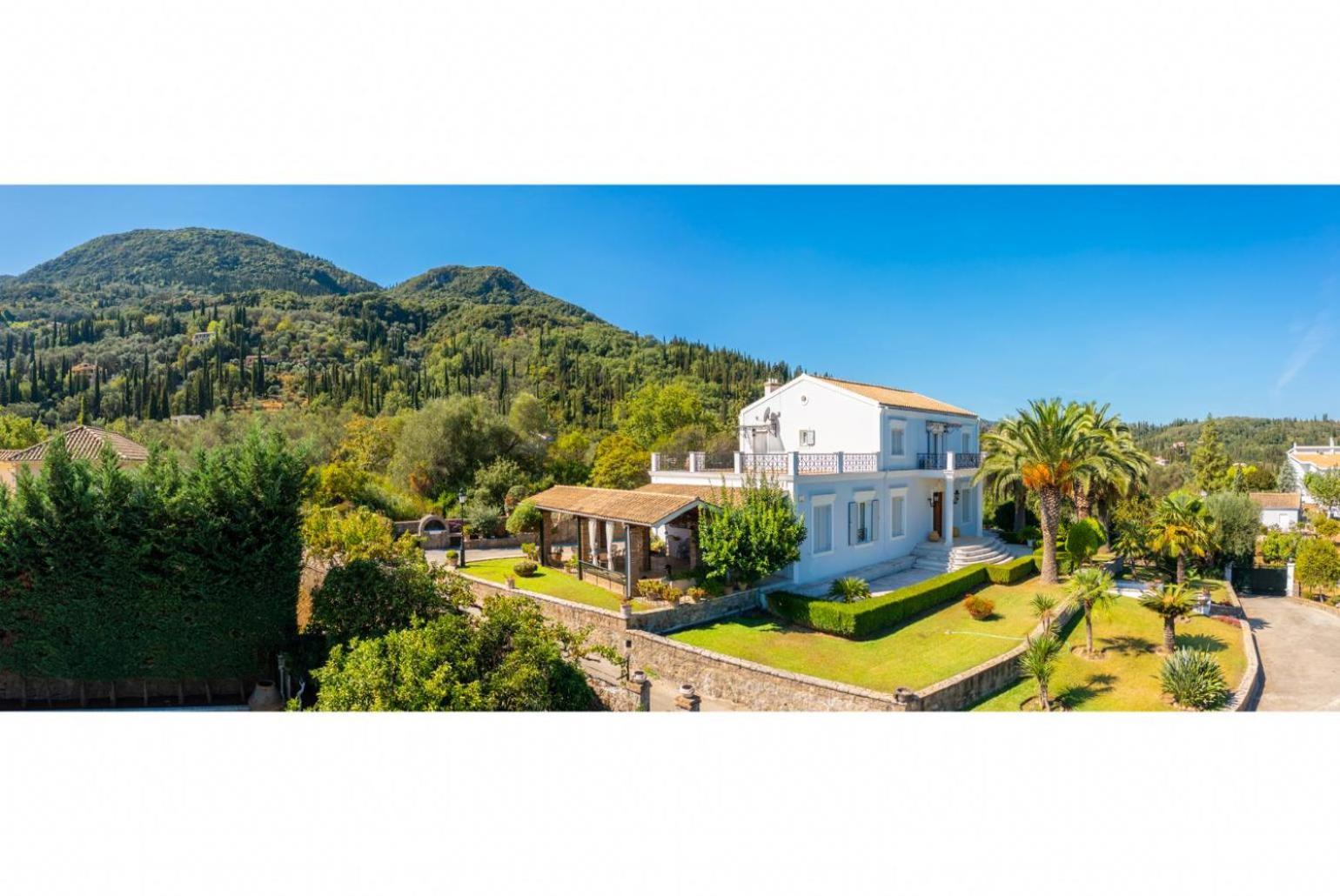 Villa Golden Tiara Agioi Deka  Extérieur photo