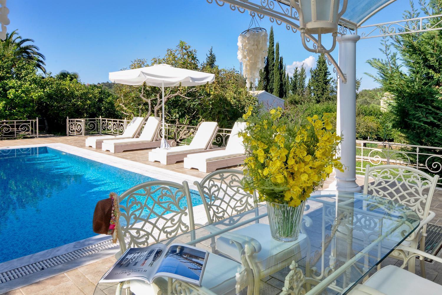 Villa Golden Tiara Agioi Deka  Extérieur photo