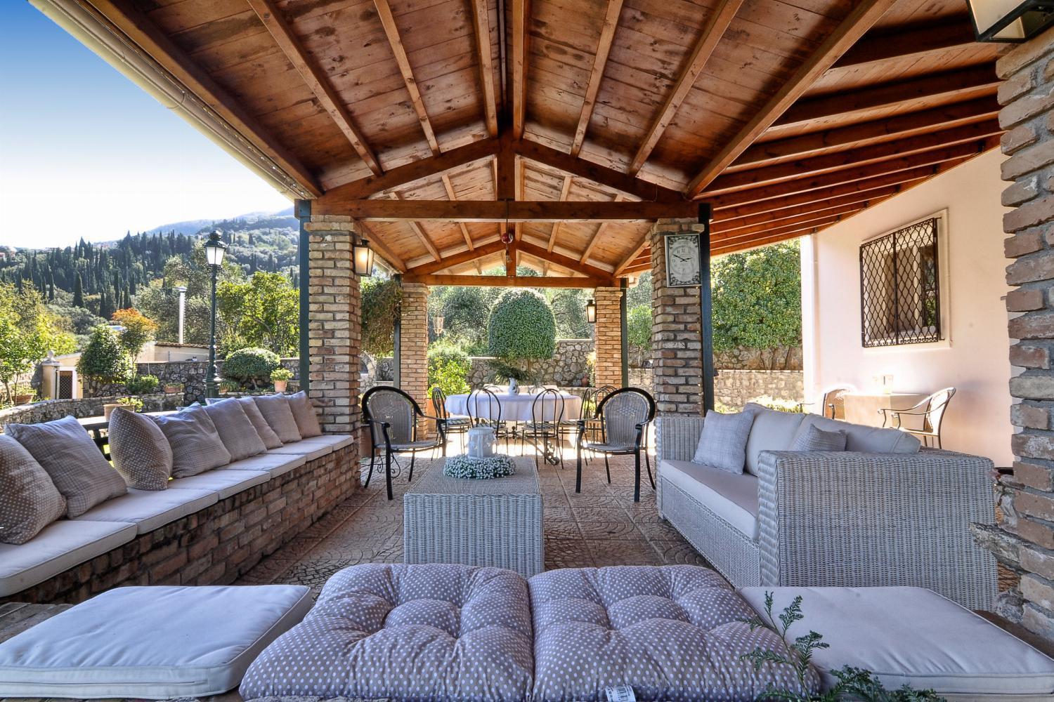 Villa Golden Tiara Agioi Deka  Extérieur photo